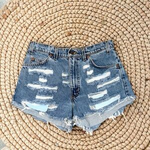 Vintage Levi’s Orange Tab 560 Custom High Rise Distressed Jean Shorts Size 27